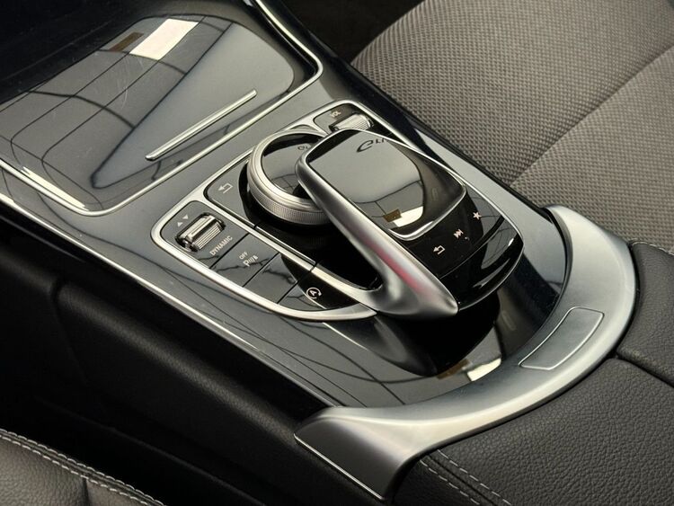 Mercedes Clase C AMG LINE foto 26