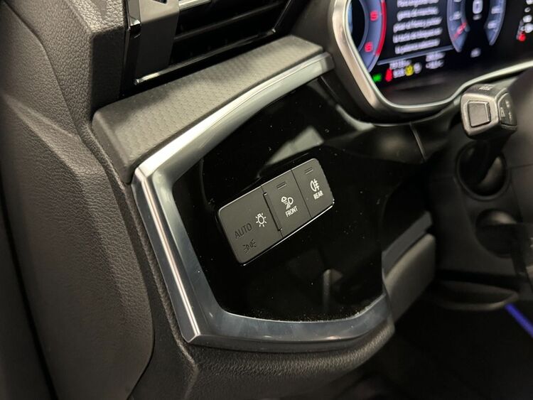 Audi Q3 Sportback BLACK LINE foto 21