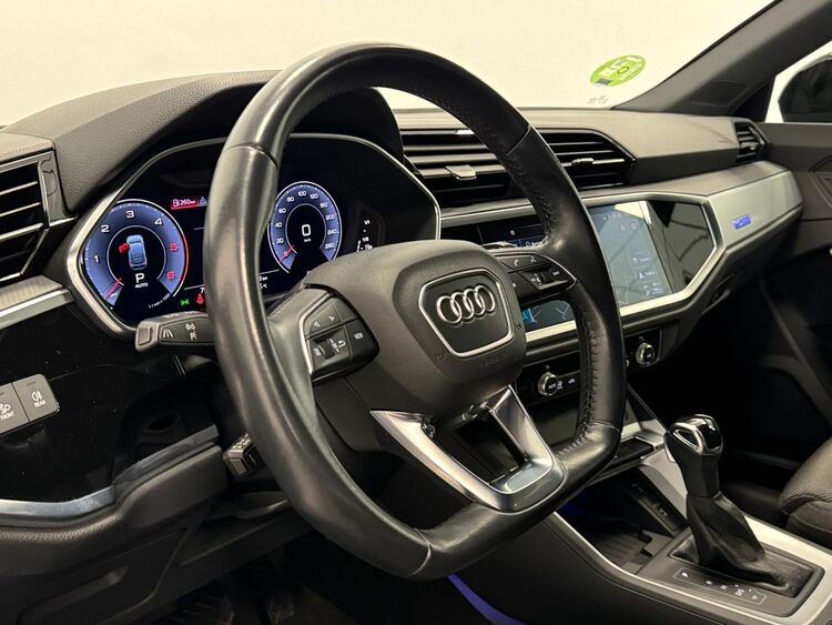 Audi Q3 Sportback BLACK LINE foto 23