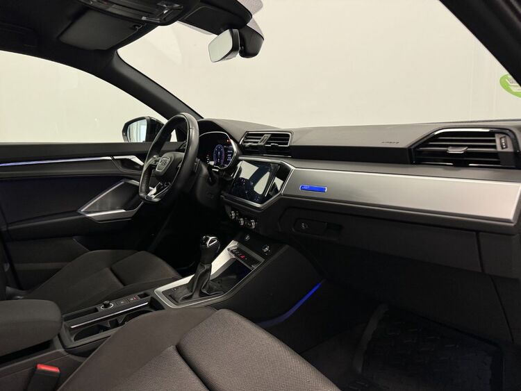 Audi Q3 Sportback BLACK LINE foto 33