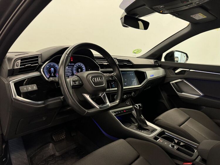 Audi Q3 Sportback BLACK LINE foto 8