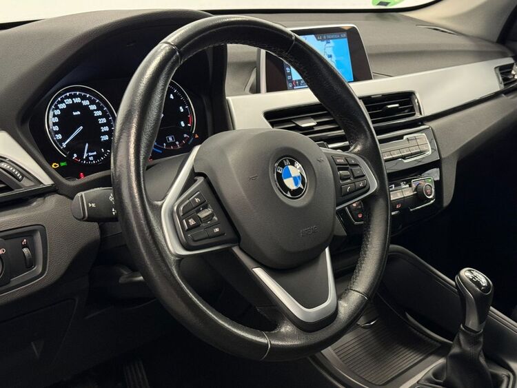 BMW X1 SDRIVE 16D foto 21