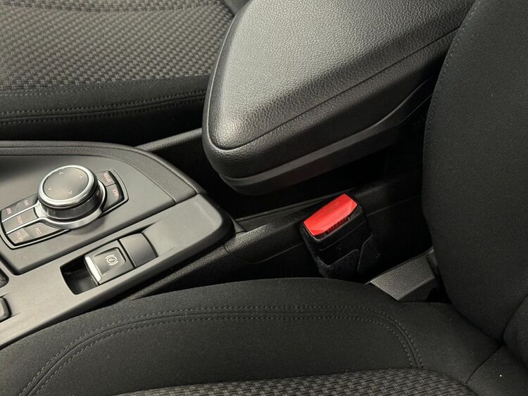 BMW X1 SDRIVE 16D foto 25