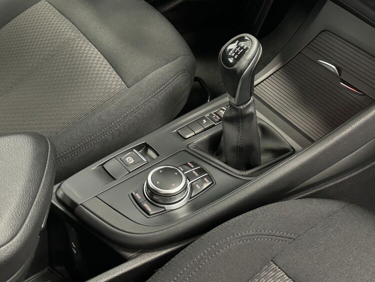 BMW X1 SDRIVE 16D foto 41