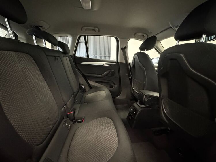 BMW X1 SDRIVE 16D foto 44
