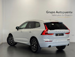 Volvo XC60 MOMENTUM AUTO miniatura 5