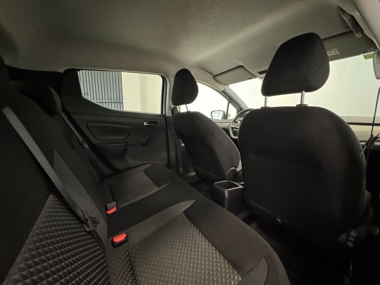 Nissan Micra ACENTA foto 31