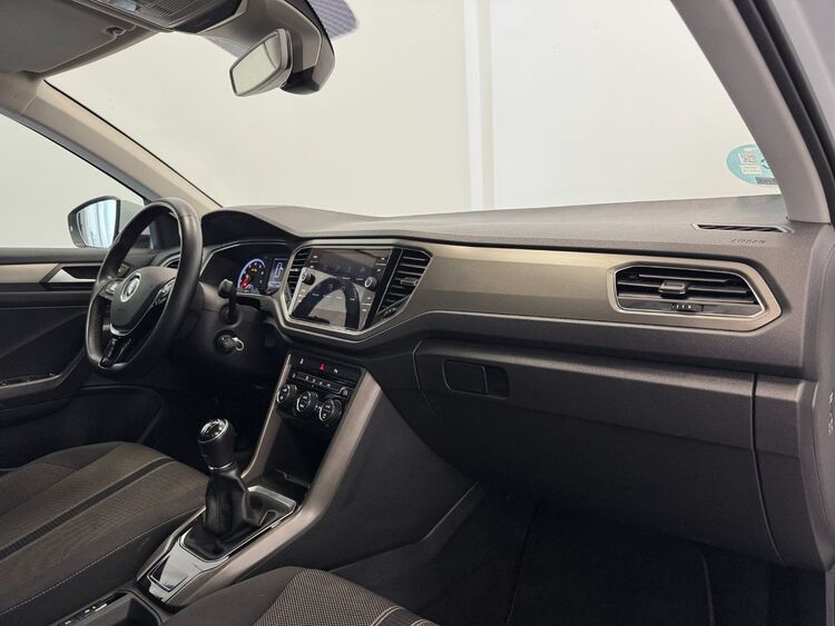 Volkswagen T-Roc ADVANCE foto 13