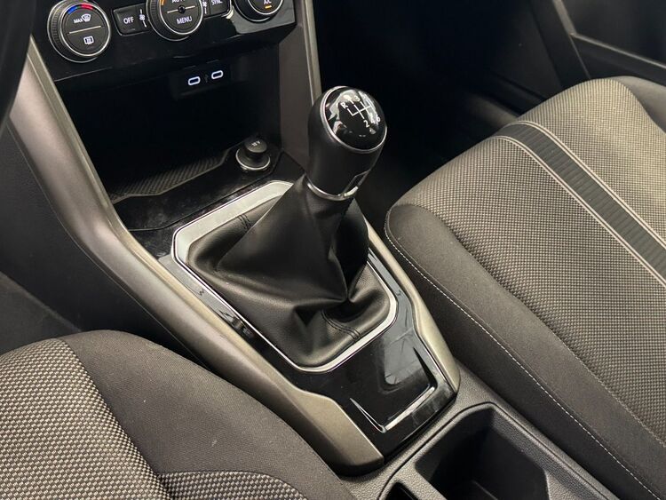 Volkswagen T-Roc ADVANCE foto 25
