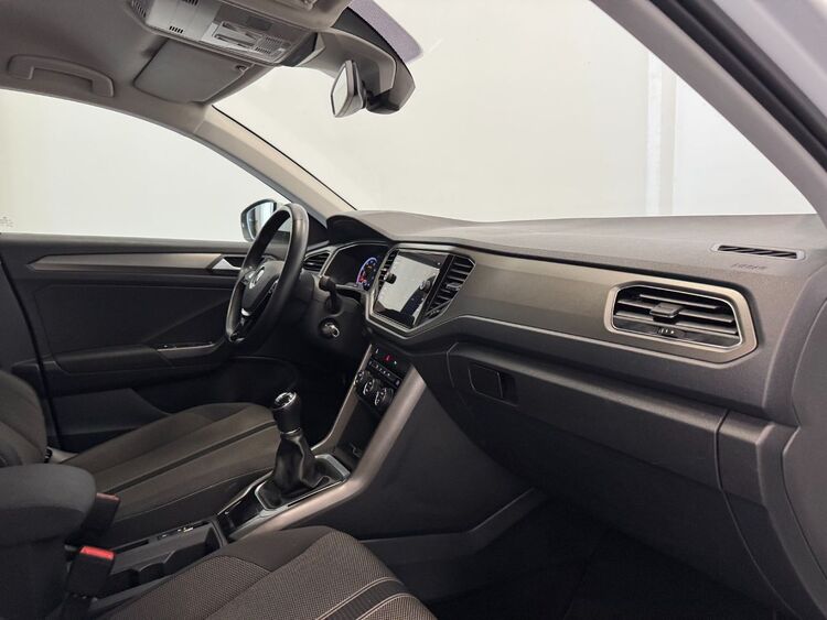 Volkswagen T-Roc ADVANCE foto 26