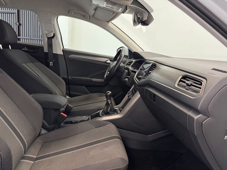 Volkswagen T-Roc ADVANCE foto 27