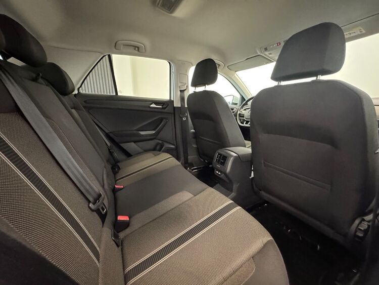 Volkswagen T-Roc ADVANCE foto 37
