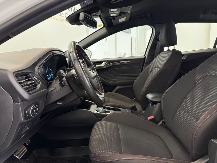 Ford Focus ST LINE foto 16