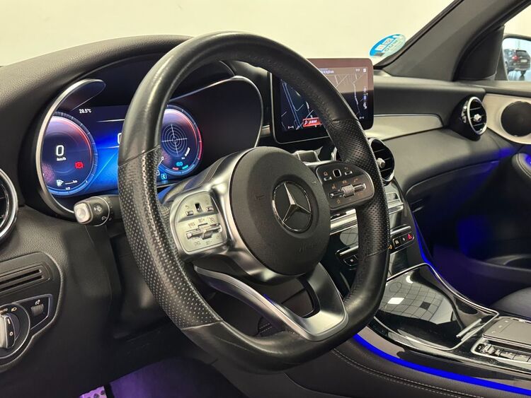 Mercedes GLC AMG 4MATIC foto 20