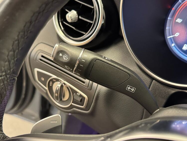 Mercedes GLC AMG 4MATIC foto 22