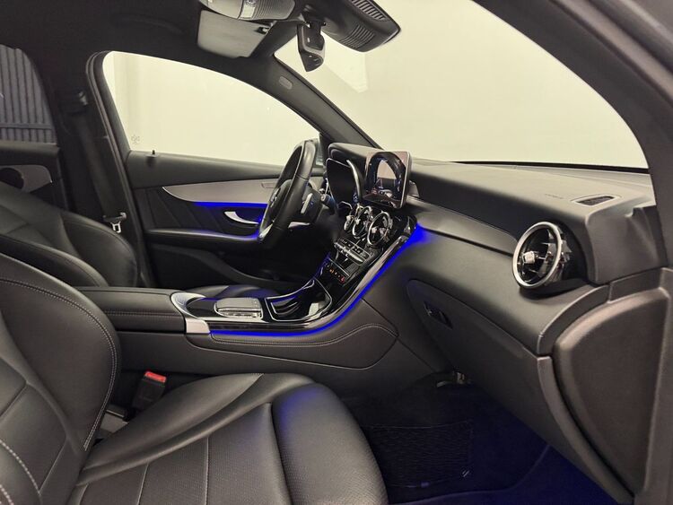Mercedes GLC AMG 4MATIC foto 29