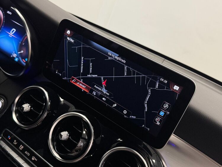 Mercedes GLC AMG 4MATIC foto 33