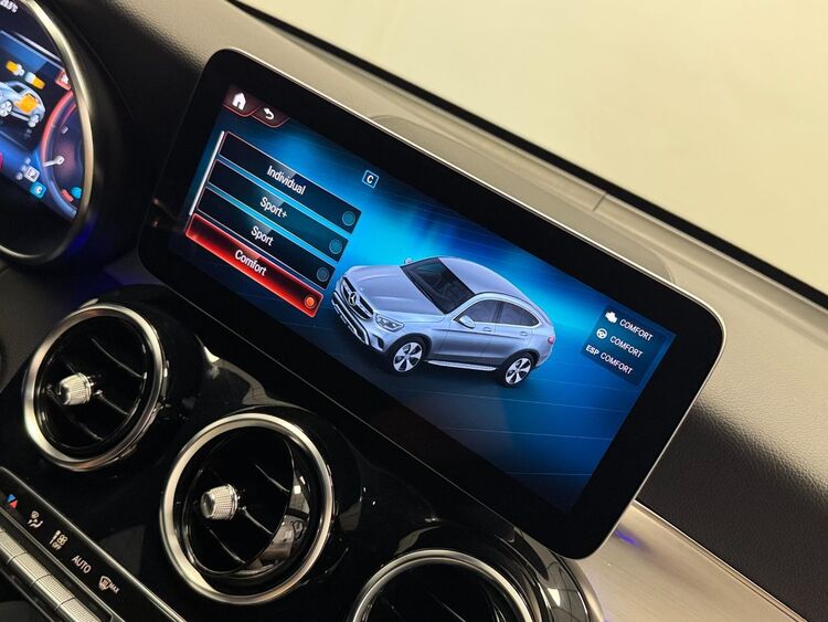 Mercedes GLC AMG 4MATIC foto 36
