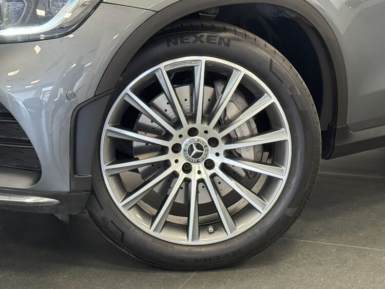 Mercedes GLC AMG 4MATIC foto 44