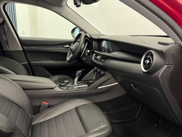 Alfa Romeo Stelvio EXECUTIVE 4WD foto 31