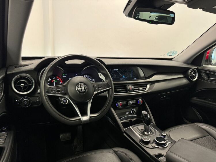 Alfa Romeo Stelvio EXECUTIVE 4WD foto 8