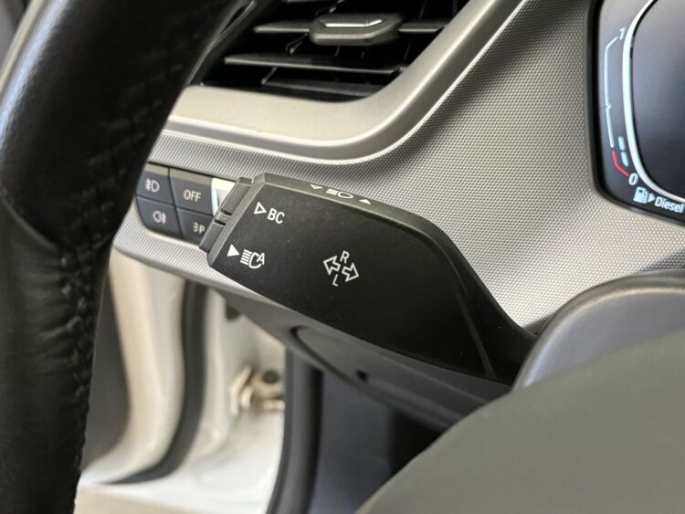 BMW Serie 1 118D foto 18