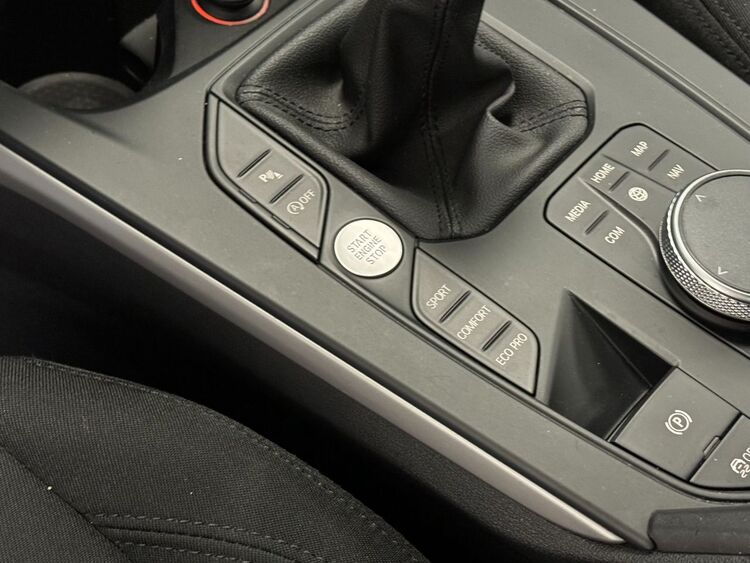 BMW Serie 1 118D foto 24