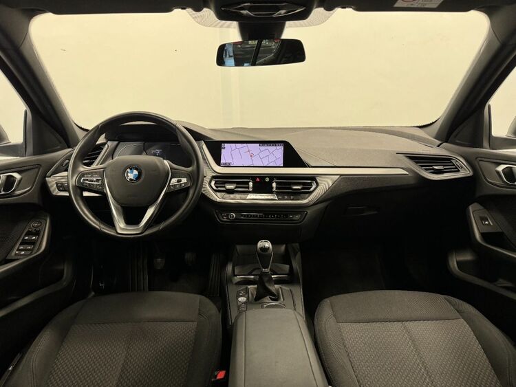 BMW Serie 1 118D foto 10