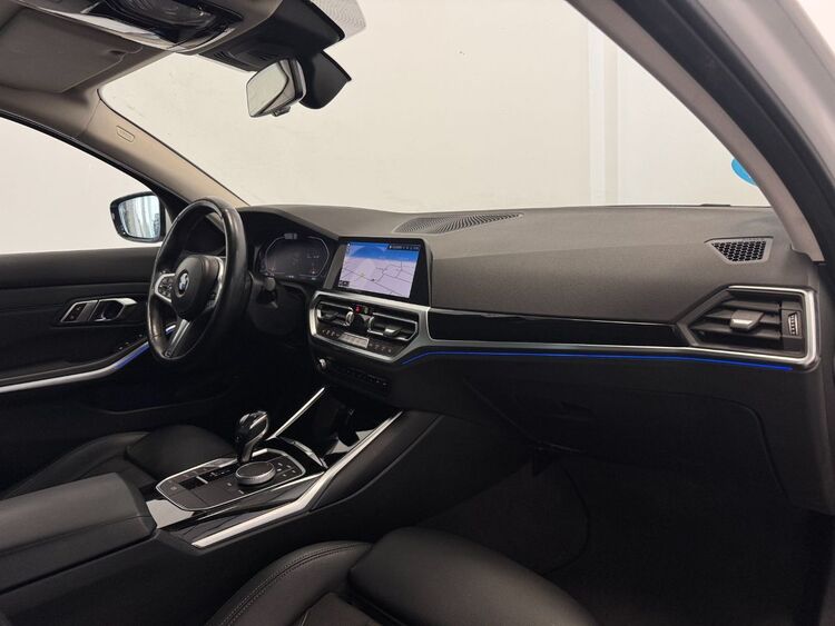 BMW Serie 3 320D foto 14