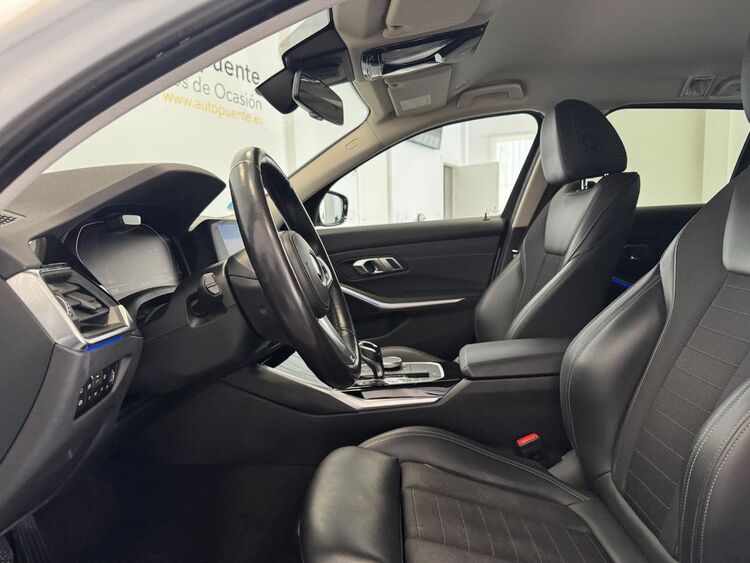 BMW Serie 3 320D foto 16
