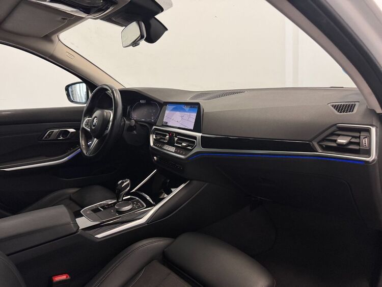 BMW Serie 3 320D foto 29