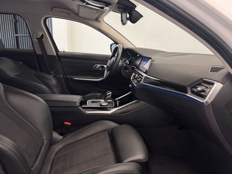 BMW Serie 3 320D foto 30