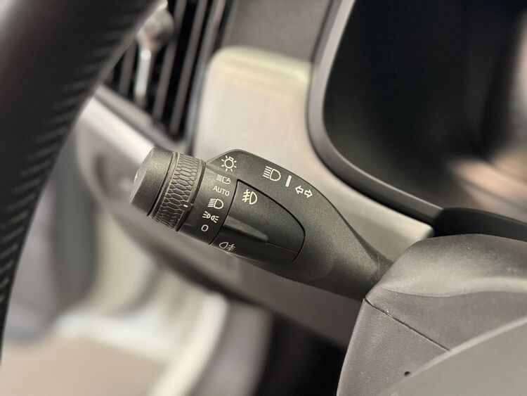 Volvo V90 MOMENTUM AUTO foto 21