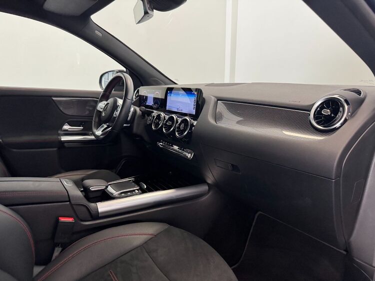 Mercedes GLA AMG foto 29