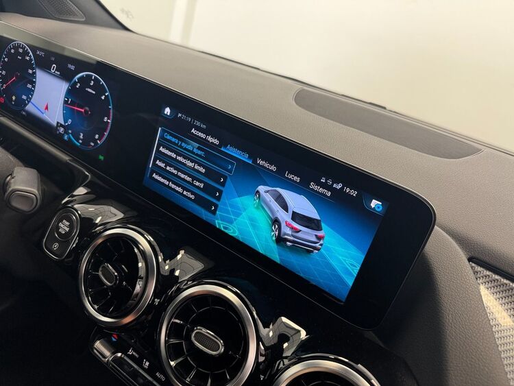 Mercedes GLA AMG foto 38