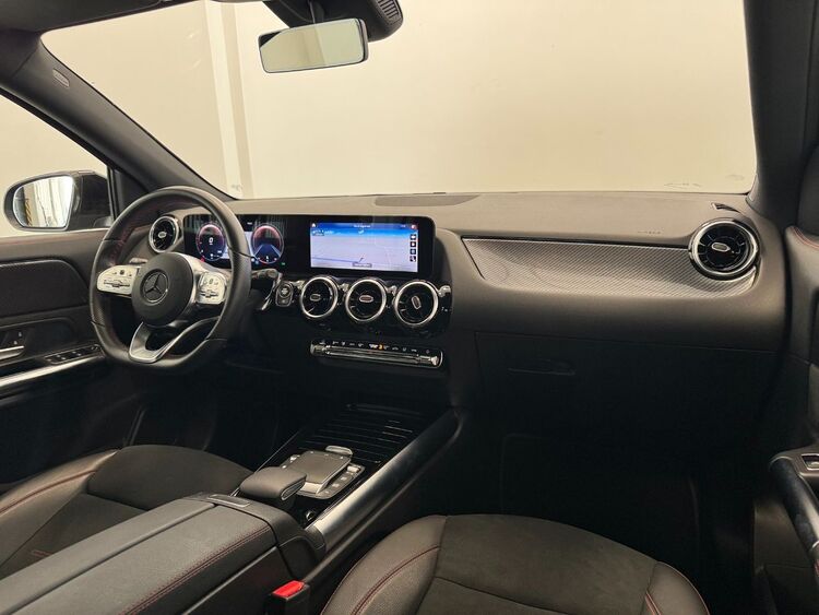 Mercedes GLA AMG foto 11