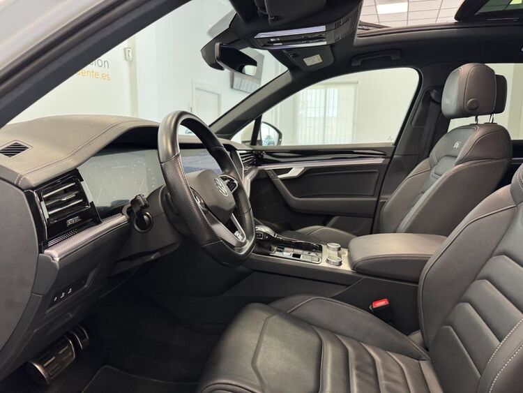 Volkswagen Touareg R LINE foto 16