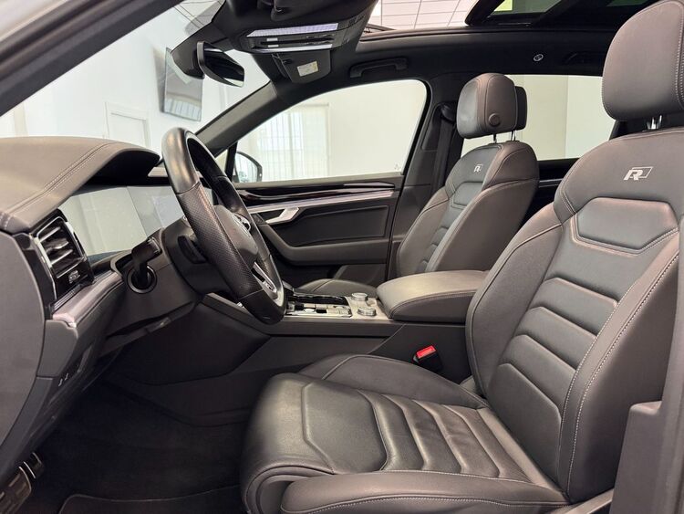 Volkswagen Touareg R LINE foto 17