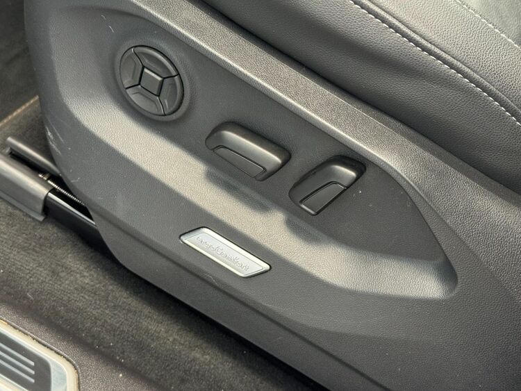 Volkswagen Touareg R LINE foto 23