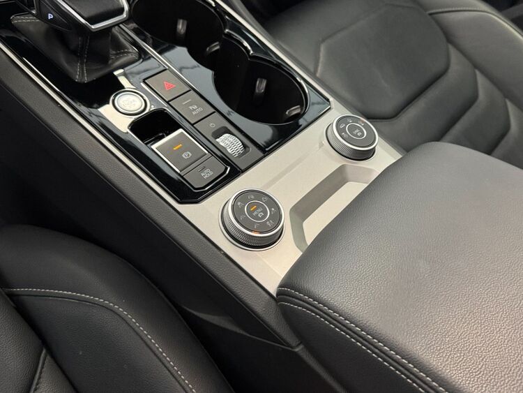 Volkswagen Touareg R LINE foto 31