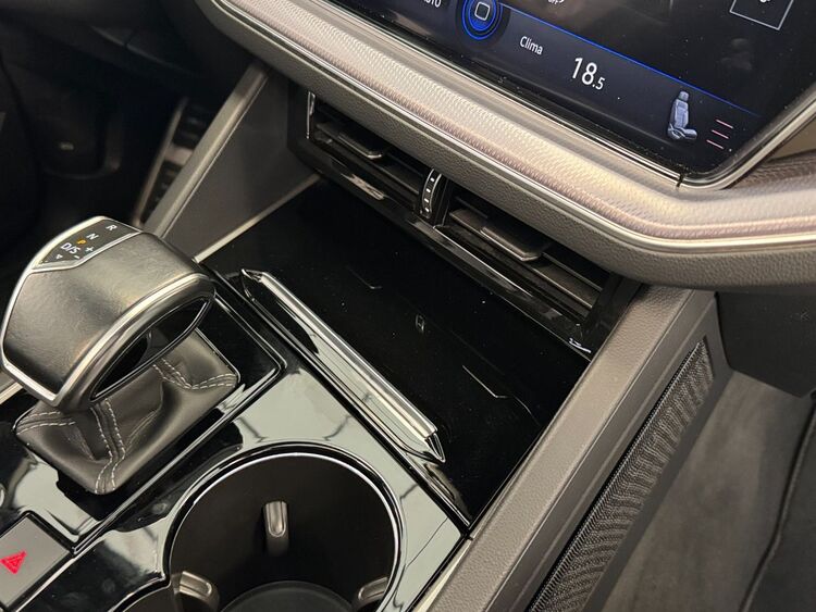 Volkswagen Touareg R LINE foto 42