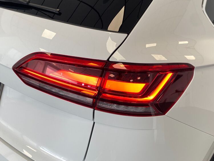 Volkswagen Touareg R LINE foto 49