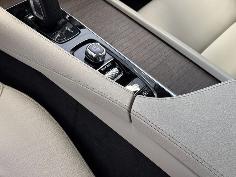 Volvo V90 B4 AWD foto 26
