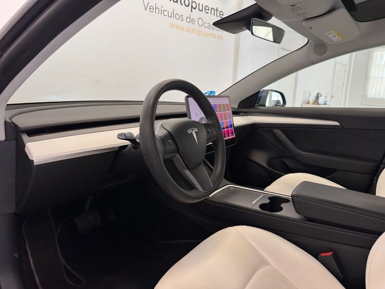 Tesla Model 3 GRAN AUTONOMIA foto 14