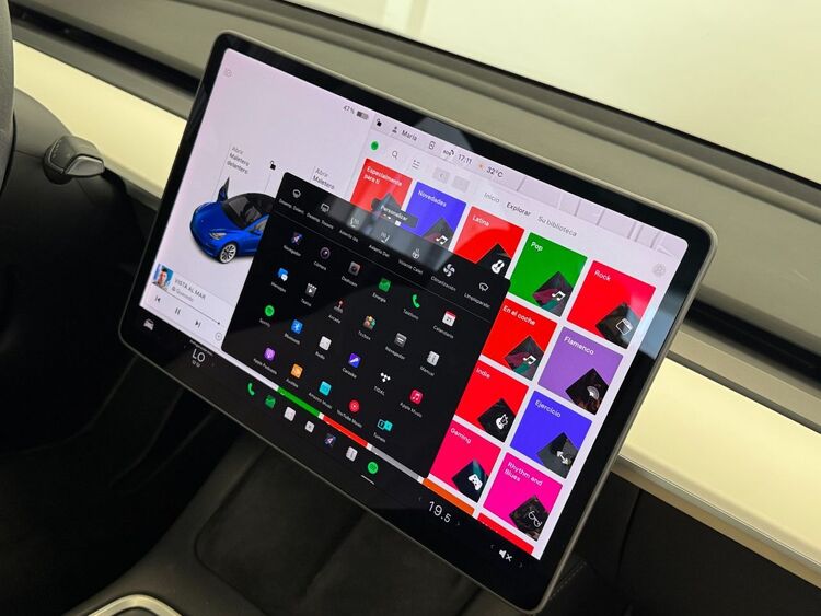 Tesla Model 3 GRAN AUTONOMIA foto 24