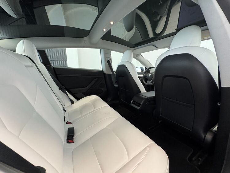 Tesla Model 3 GRAN AUTONOMIA foto 29
