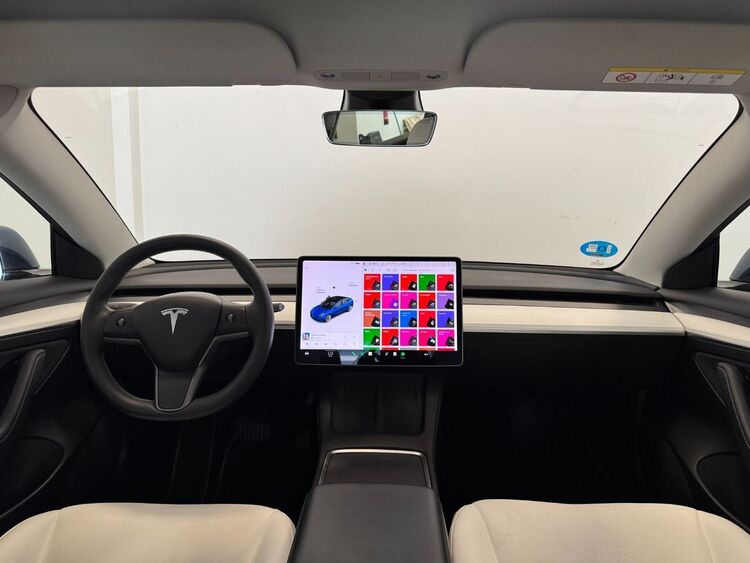 Tesla Model 3 GRAN AUTONOMIA foto 9