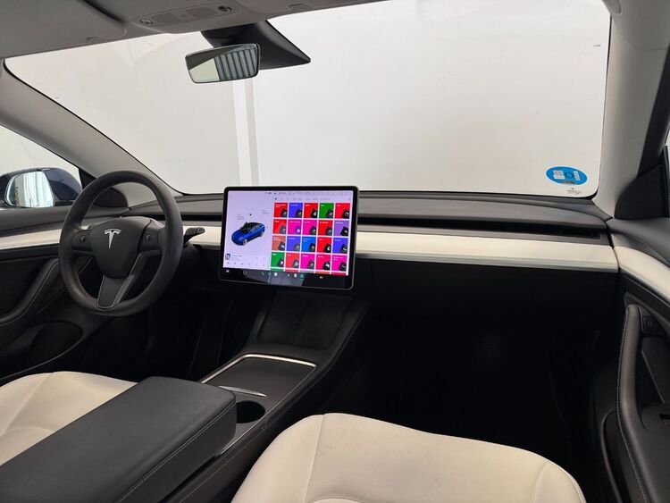 Tesla Model 3 GRAN AUTONOMIA foto 10