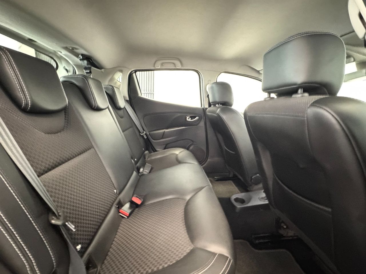 Renault Clio ZEN foto 30