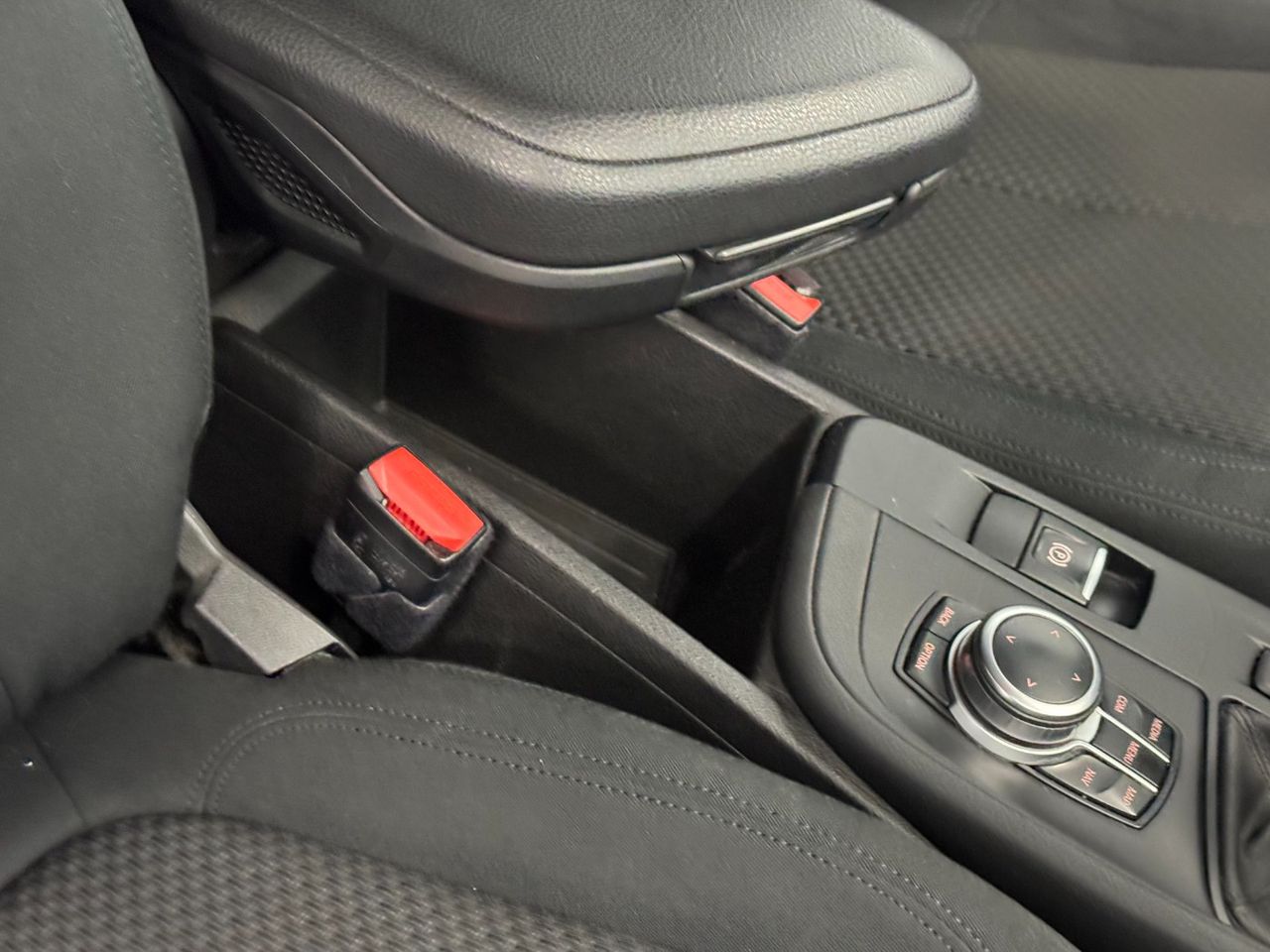 BMW X1 SDRIVE 18D miniatura 37